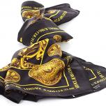 Miglior sciarpa versace